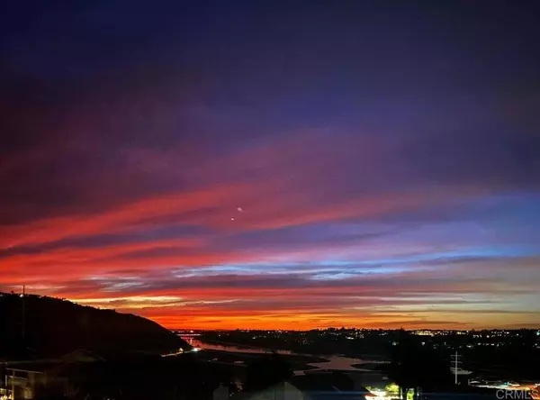 2016 Saliente Way, Carlsbad, CA 92009