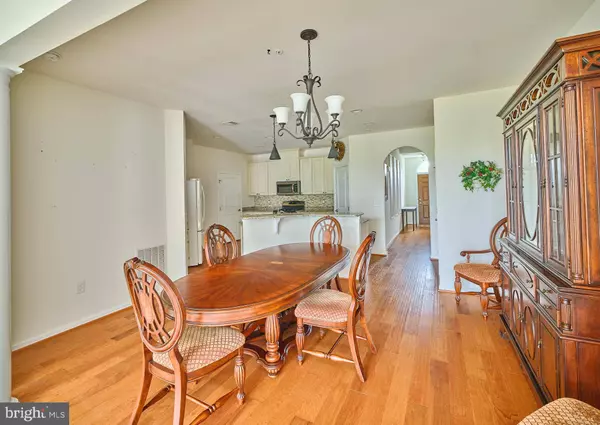1047 ARBOUR LN, Quakertown, PA 18951