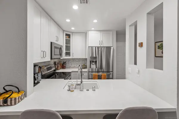 2220 River Run Dr #126, San Diego, CA 92108