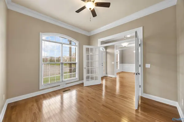 410 Natures Way SW, Huntsville, AL 35824