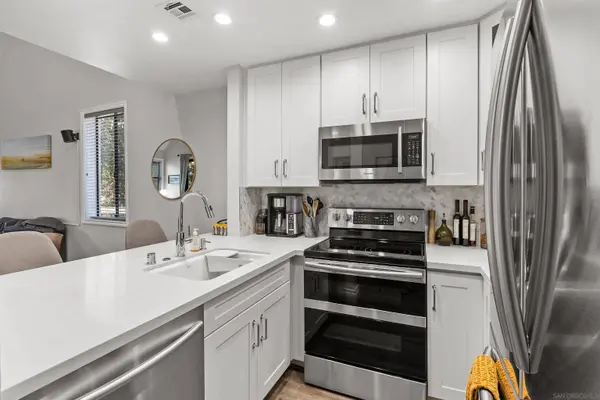 2220 River Run Dr #126, San Diego, CA 92108