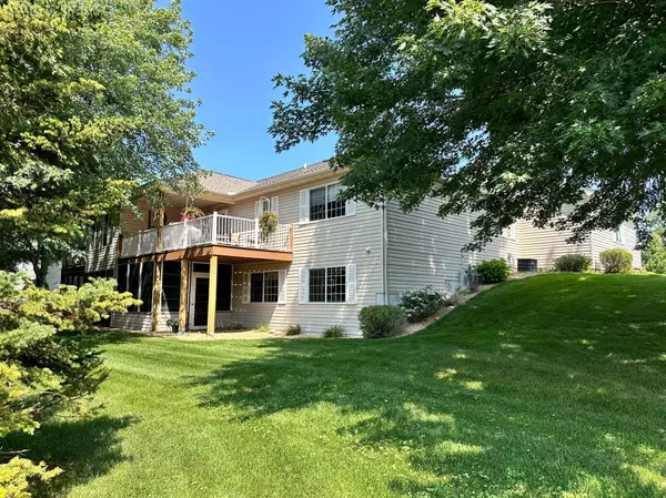50 Brighton PATH, Hudson, WI 54016