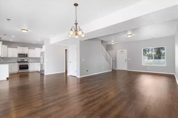 9102 W Pirates Ct, Spokane, WA 99224