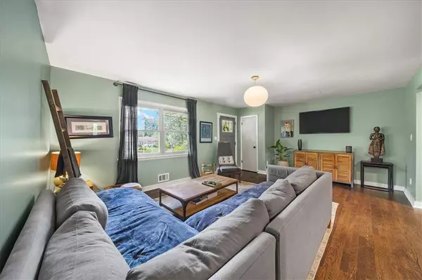 5460 Walker RD, Stone Mountain, GA 30088