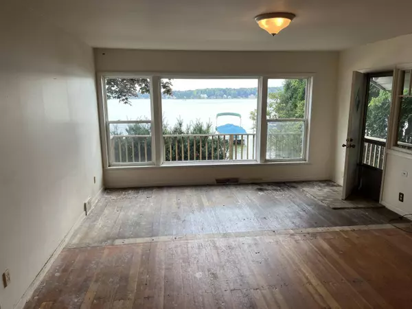 7185 Belding NE Road, Rockford, MI 49341