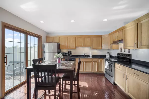 1570 Iroquois Ave, Grafton, WI 53024