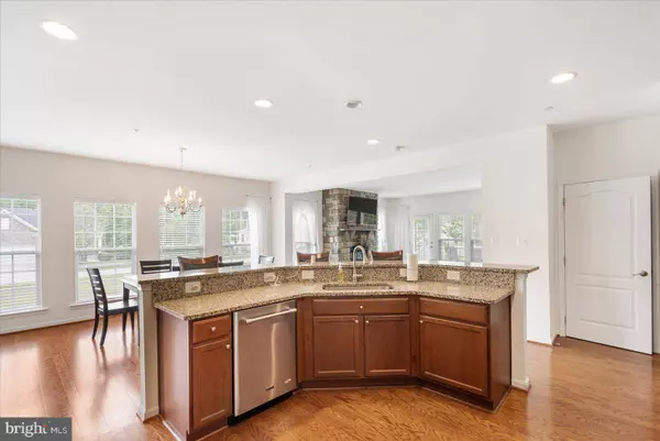 811 WINDJAMMER RD, Glen Burnie, MD 21060