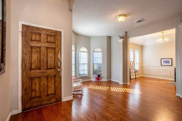 1625 Deer Creek Drive, Desoto, TX 75115