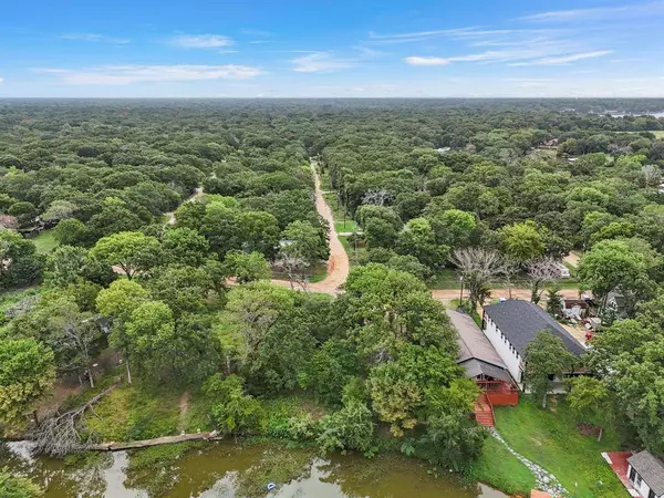 162 Indian Gap Drive, Mabank, TX 75156