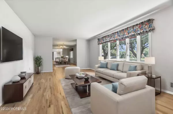 9 Abis Place, West Long Branch, NJ 07764