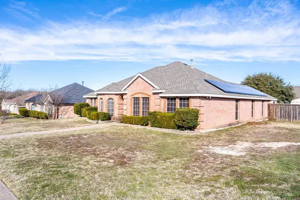 1625 Deer Creek Drive, Desoto, TX 75115