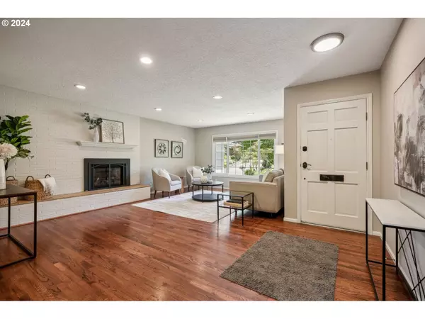 6395 SW CHESTNUT LN, Beaverton, OR 97005