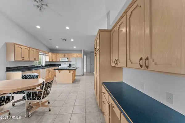 2125 W HIGHRIDGE Road, Wickenburg, AZ 85390