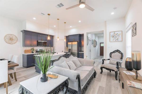 890 Lucky ST #A and B, Houston, TX 77088