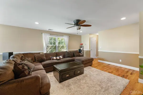 76 Heald ST, Carteret, NJ 07008