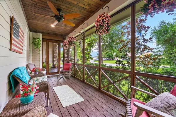 5242 NW North Piper CIR, Port Saint Lucie, FL 34986