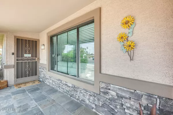 17402 N CONQUISTADOR Drive, Sun City West, AZ 85375