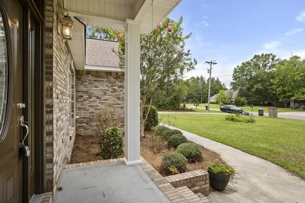 63 Southfork Dr, Petal, MS 39465