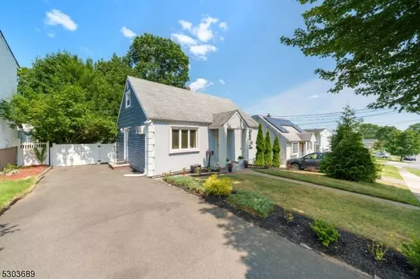 28 Stevens Rd, Clifton City, NJ 07013