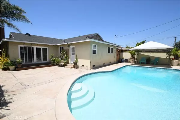 15814 S Raymond AVE, Gardena, CA 90247