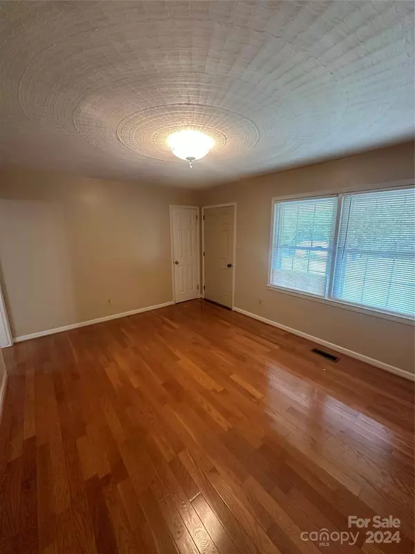 1854 Holland DR, Conover, NC 28613