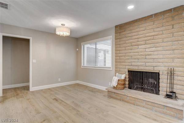 2416 Vista Colina Street, Henderson, NV 89014