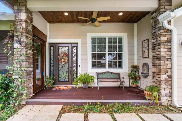 5242 NW North Piper CIR, Port Saint Lucie, FL 34986