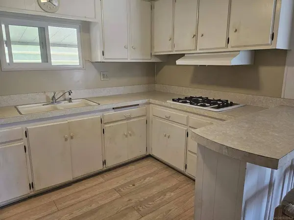 152 Roadrunner, Oceanside, CA 92057