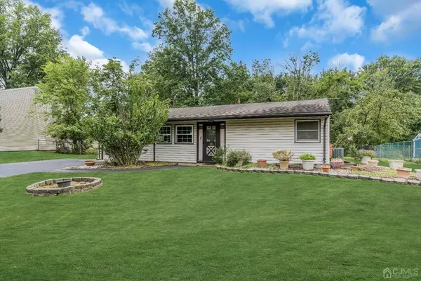 39 Stillwell RD, South Brunswick, NJ 08824