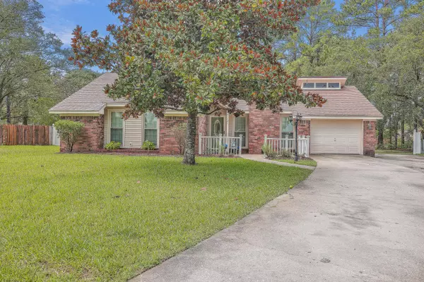 121 Brown Ct, Summerville, SC 29486