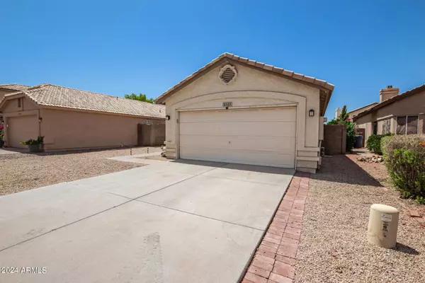 2535 W ORCHID Lane, Chandler, AZ 85224
