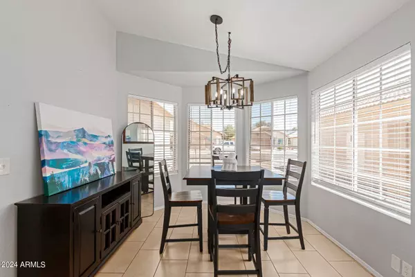 2535 W ORCHID Lane, Chandler, AZ 85224