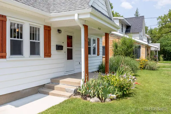 2127 Swensberg NE Avenue, Grand Rapids, MI 49505