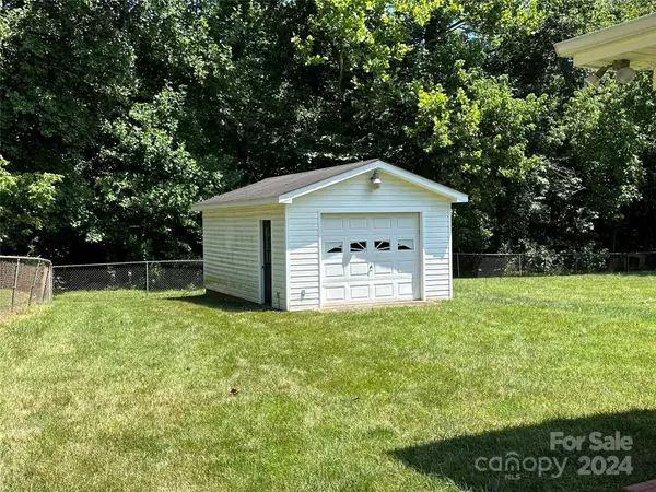 1854 Holland DR, Conover, NC 28613