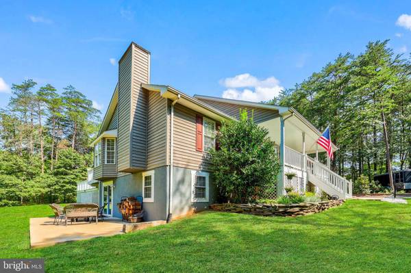 12198 CLIFTON LN, Midland, VA 22728