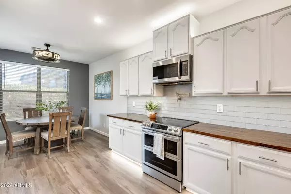 11850 W VILLA HERMOSA Lane, Sun City, AZ 85373