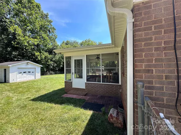 1854 Holland DR, Conover, NC 28613