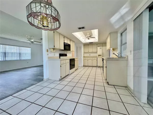 9920 SAINT CHARLES CT, New Port Richey, FL 34655