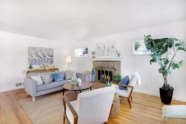 1077 Carson ST, Seaside, CA 93955