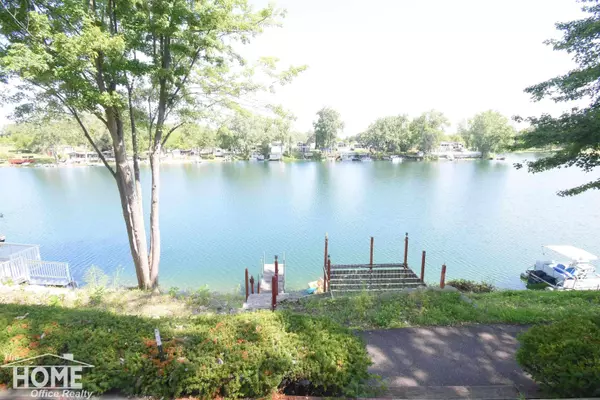 10001 E Goodall Unit #341 Road, Durand, MI 48429