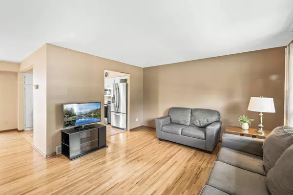 501 15th AVE SW, New Brighton, MN 55112