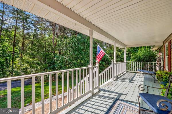 12198 CLIFTON LN, Midland, VA 22728