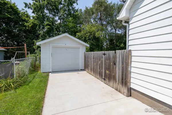 2127 Swensberg NE Avenue, Grand Rapids, MI 49505