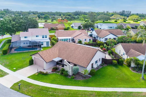 5840 White Cypress DR, Lake Worth, FL 33467