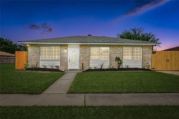 2209 W CHRISTIE DR, St. Bernard, LA 70085