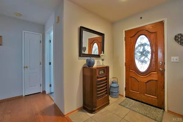 661 Sandcastle Avenue, Lemoore, CA 93245