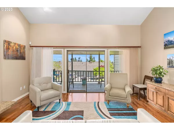 6296 BELMONT WAY, West Linn, OR 97068