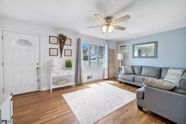 28 Stevens Rd, Clifton City, NJ 07013