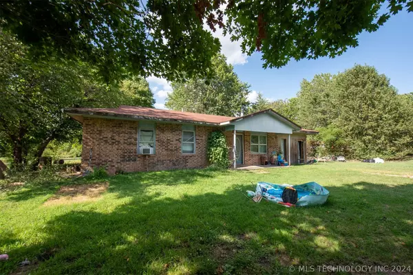 471925 E 807, Stilwell, OK 74960