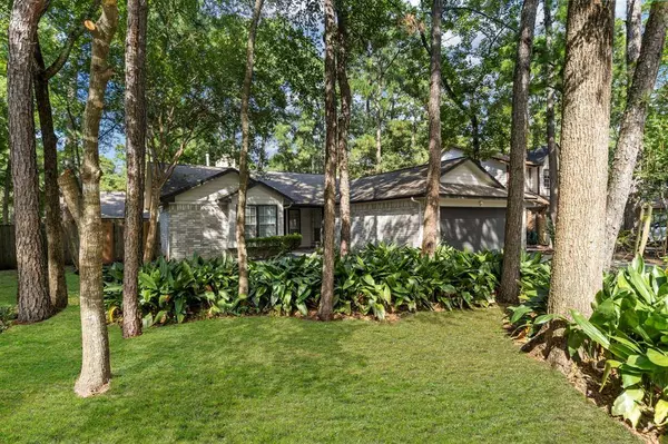 254 S Pathfinders CIR, The Woodlands, TX 77381